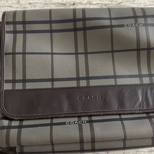 Coach plaid taupe/grey